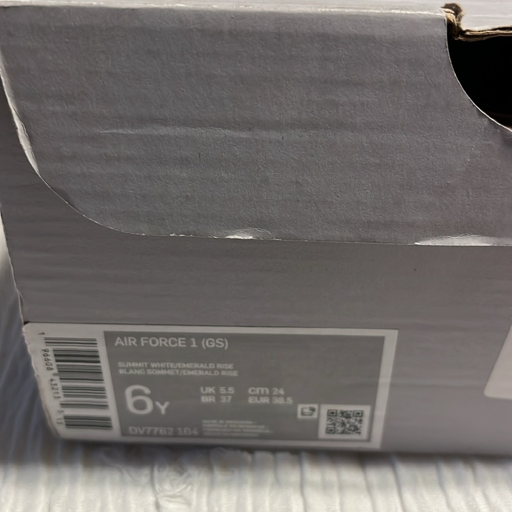 New! Nike Air Force 1 White Emerald Rise - Picture 6 of 8